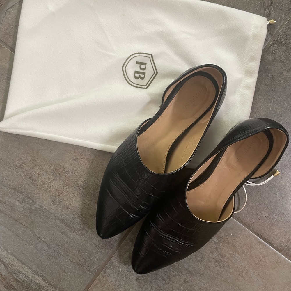 Poppy Barley Black Flats